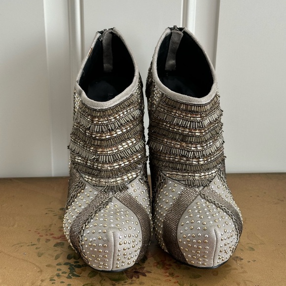 BOSTON PROPER Beaded Sequined Embellished Platform Heels -8.5 - Picture 6 of 11